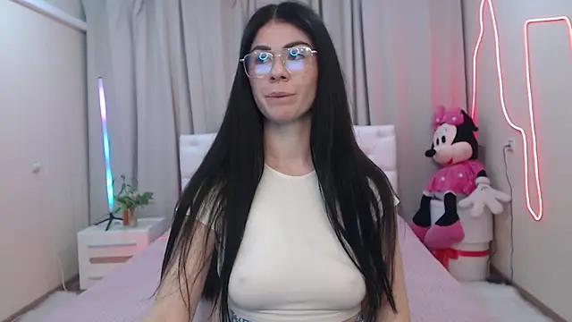 Snapshot of MilaSecret55 chatting on 05-16-26, 06:21 MilaSecret55 online show from 05-16-26, 06:21