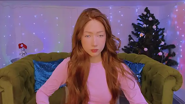 Snapshot of Echoes_of_Heat chatting on 12-19-25, 06:31 Echoes of Heat online show from 12-19-25, 06:31