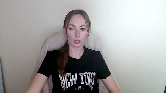 LiaSeass  online show from 05-03-26, 01:17