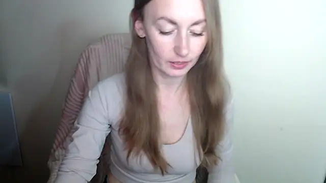 LiaSeass  online show from 05-08-26, 12:21