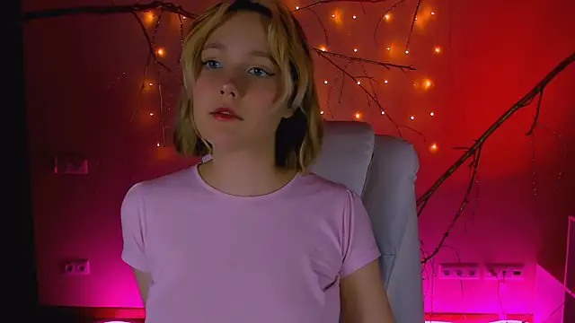 madeline doll online show from 02-22-26, 11:31