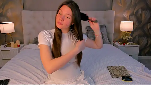 LINA RAINER online show from 01-10-26, 10:17