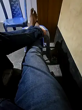 SHARIF12123 online show from 01-10-26, 07:54