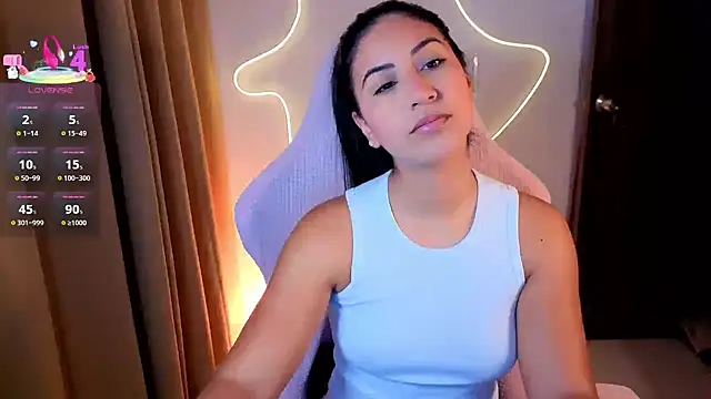 chloebum  online show from 12-22-25, 11:07