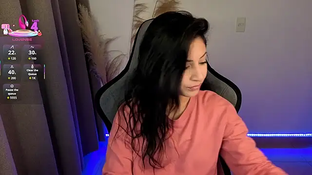 chloebum  online show from 05-13-26, 10:56