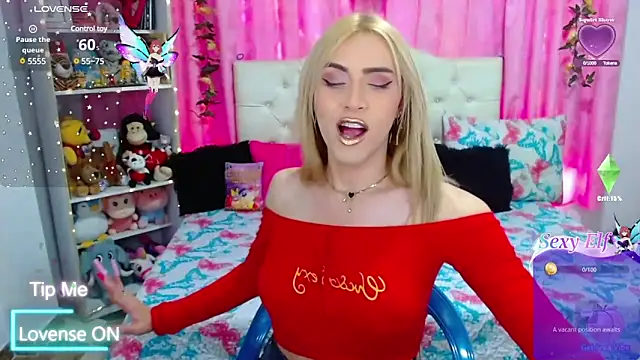 Snapshot of golden_girl01 chatting on 03-01-25, 07:04 golden girl01 online show from 03-01-25, 07:04