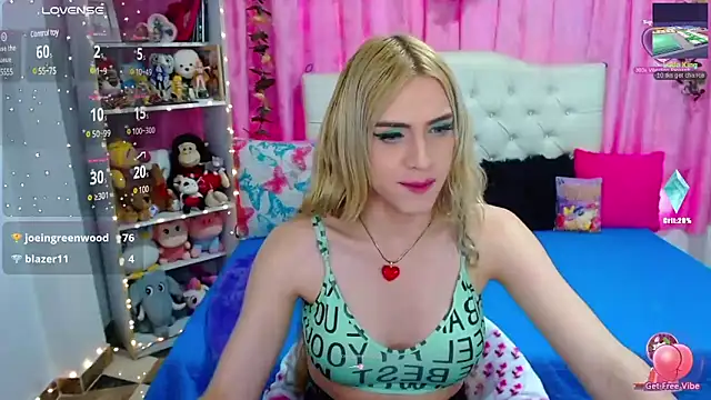 Snapshot of golden_girl01 chatting on 03-15-25, 09:16 golden girl01 online show from 03-15-25, 09:16