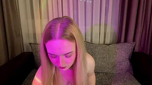 Dari Foxx online show from 05-11-26, 10:18