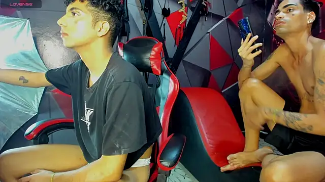 Hot Boys Without Limits online show from 12-17-25, 04:07