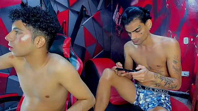 Hot Boys Without Limits online show from 12-19-25, 04:08
