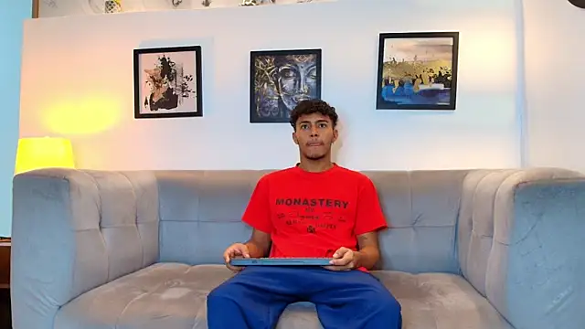 Snapshot of DIAMOND_BLACKS chatting on 02-24-26, 07:50 DIAMOND BLACKS online show from 02-24-26, 07:50