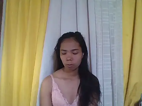 Snapshot of babyjes chatting on 01-10-26, 04:14 babyjes online show from 01-10-26, 04:14