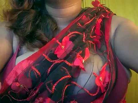 MISTI KOLK online show from 06-16-26, 08:39