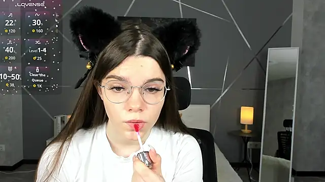 miss  evelyne online show from 01-06-26, 01:20