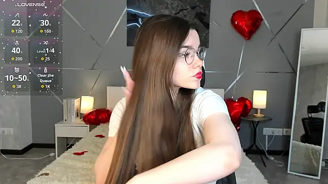 Snapshot of miss__evelyne chatting on 02-16-26, 01:02 miss evelyne online show from 02-16-26, 01:02