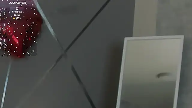 Snapshot of miss__evelyne chatting on 02-20-26, 01:35 miss evelyne online show from 02-20-26, 01:35