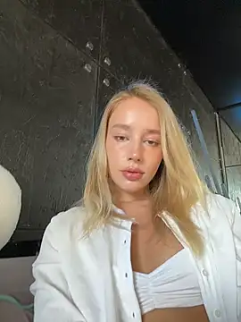 Snapshot of sssativa_more chatting on 03-24-26, 06:29 sssativa more online show from 03-24-26, 06:29