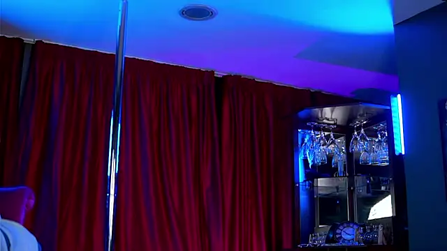 AstridVex online show from 02-11-26, 08:25