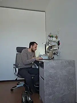 Lovebackground online show from 02-03-26, 08:41