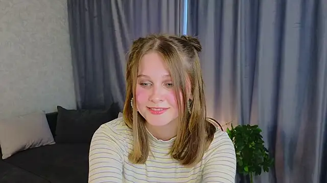 OpalEternis online show from 04-21-26, 12:55