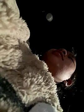 Nika-be online show from 12-19-25, 01:01