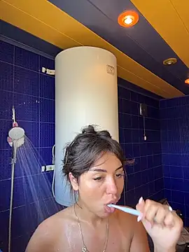 SilkyMira online show from 05-27-26, 06:43