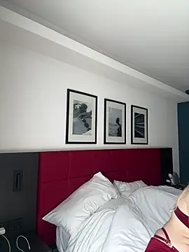 SunnyShiney online show from 02-05-26, 04:17