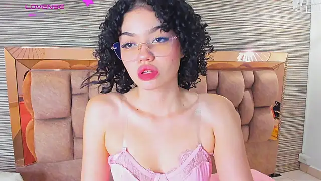 chloe cortez online show from 06-13-26, 11:19