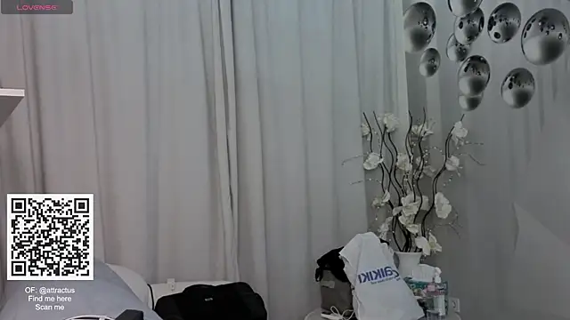 Snapshot of TinaAngel chatting on 06-26-26, 08:46 TinaAngel online show from 06-26-26, 08:46