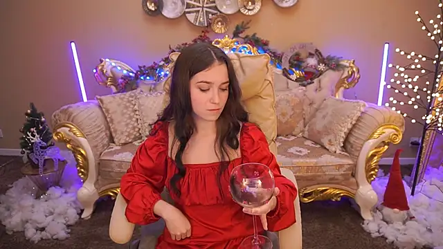 Snapshot of OliviaDesire chatting on 12-21-25, 03:19 OliviaDesire online show from 12-21-25, 03:19