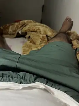 Snapshot of Night_outcam chatting on 01-05-26, 06:55 Night outcam online show from 01-05-26, 06:55