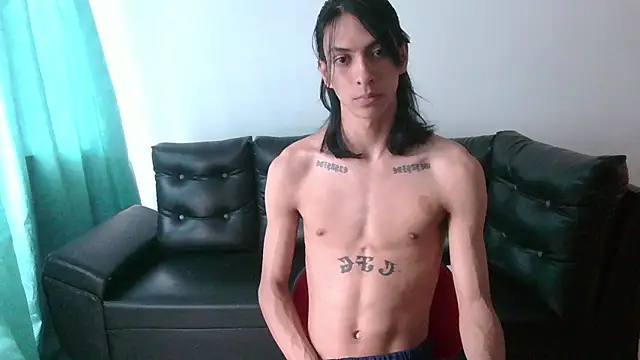 Snapshot of SebasT-sex chatting on 03-23-26, 05:28 SebasT-sex online show from 03-23-26, 05:28