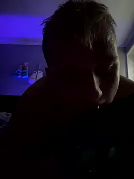 Snapshot of dust1n_ chatting on 01-16-26, 08:40 dust1n online show from 01-16-26, 08:40