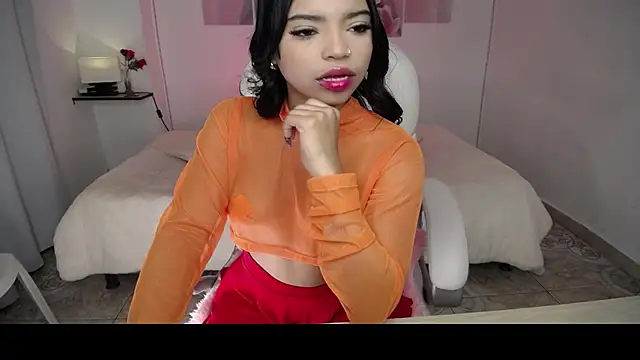 aylin ross  online show from 01-06-26, 11:36