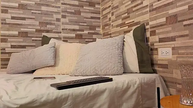 maxxcooper1 online show from 03-17-26, 08:34