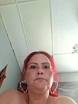Snapshot of Goddessalizeee chatting on 06-12-26, 07:13 Goddessalizeee online show from 06-12-26, 07:13