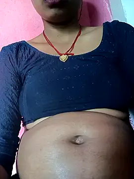 Arti hot44A online show from 12-23-25, 09:18