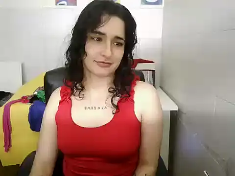 caramel-hotty online show from 12-15-25, 10:58