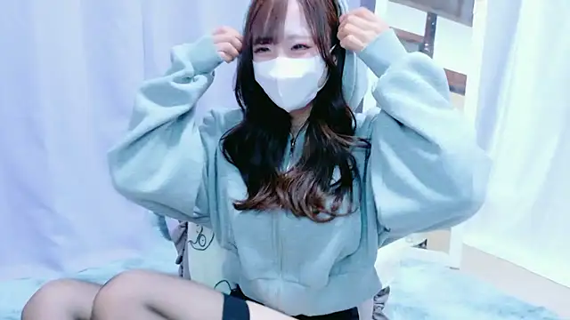 Yura yura ch online show from 05-26-26, 11:50