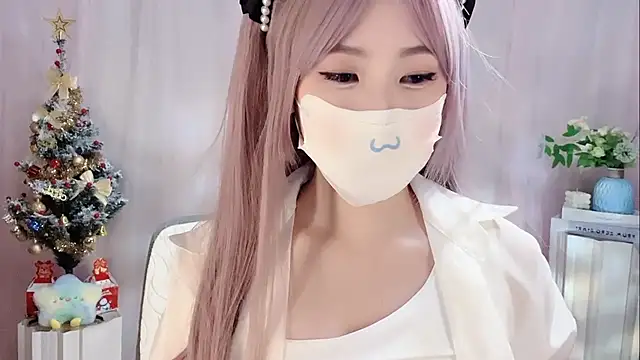 Pinkgirl520 online show from 12-15-25, 07:34