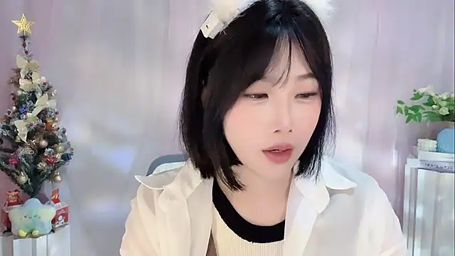 Pinkgirl520 online show from 12-23-25, 02:09