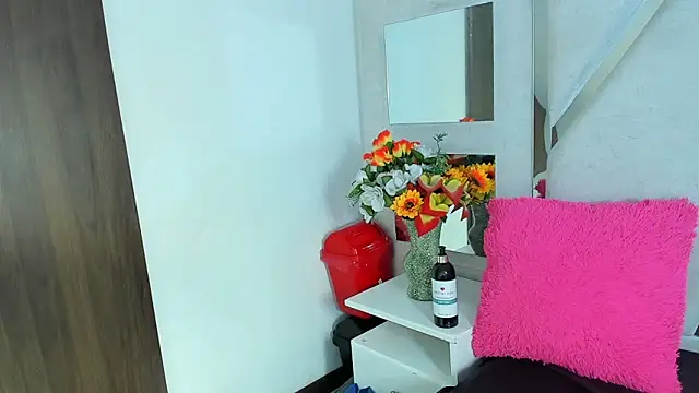 Alana Hotterr online show from 02-14-26, 03:47