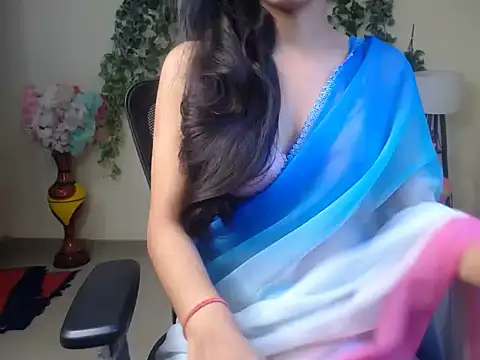 Snapshot of Shy_nivi chatting on 05-07-26, 03:17 Shy nivi online show from 05-07-26, 03:17