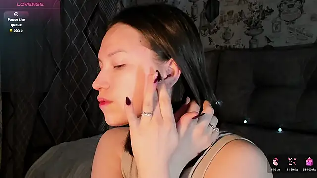 AnneNexxtDoor online show from 02-04-26, 03:34