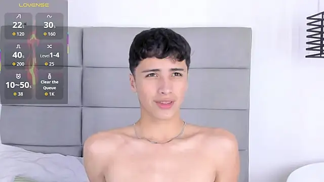 Snapshot of JoshClaarktt chatting on 03-07-26, 04:20 JoshClaarktt online show from 03-07-26, 04:20