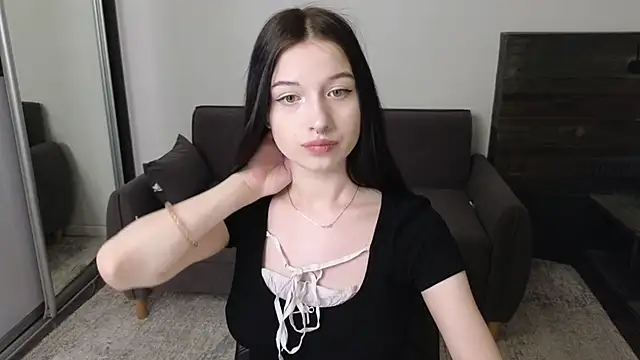 AlicePowells online show from 05-13-26, 11:07