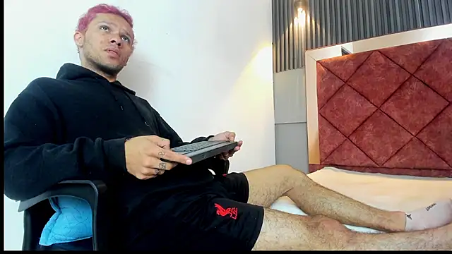 TAYSON SCOTT online show from 12-22-25, 12:13