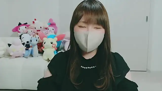Snapshot of yuyuchan__ chatting on 04-15-26, 10:44 yuyuchan online show from 04-15-26, 10:44