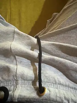 Snapshot of DislikedDiadem chatting on 03-08-26, 03:21 DislikedDiadem online show from 03-08-26, 03:21