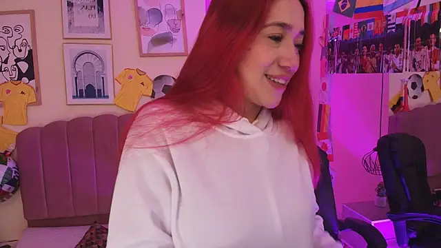 Celestee15  online show from 06-18-26, 11:25